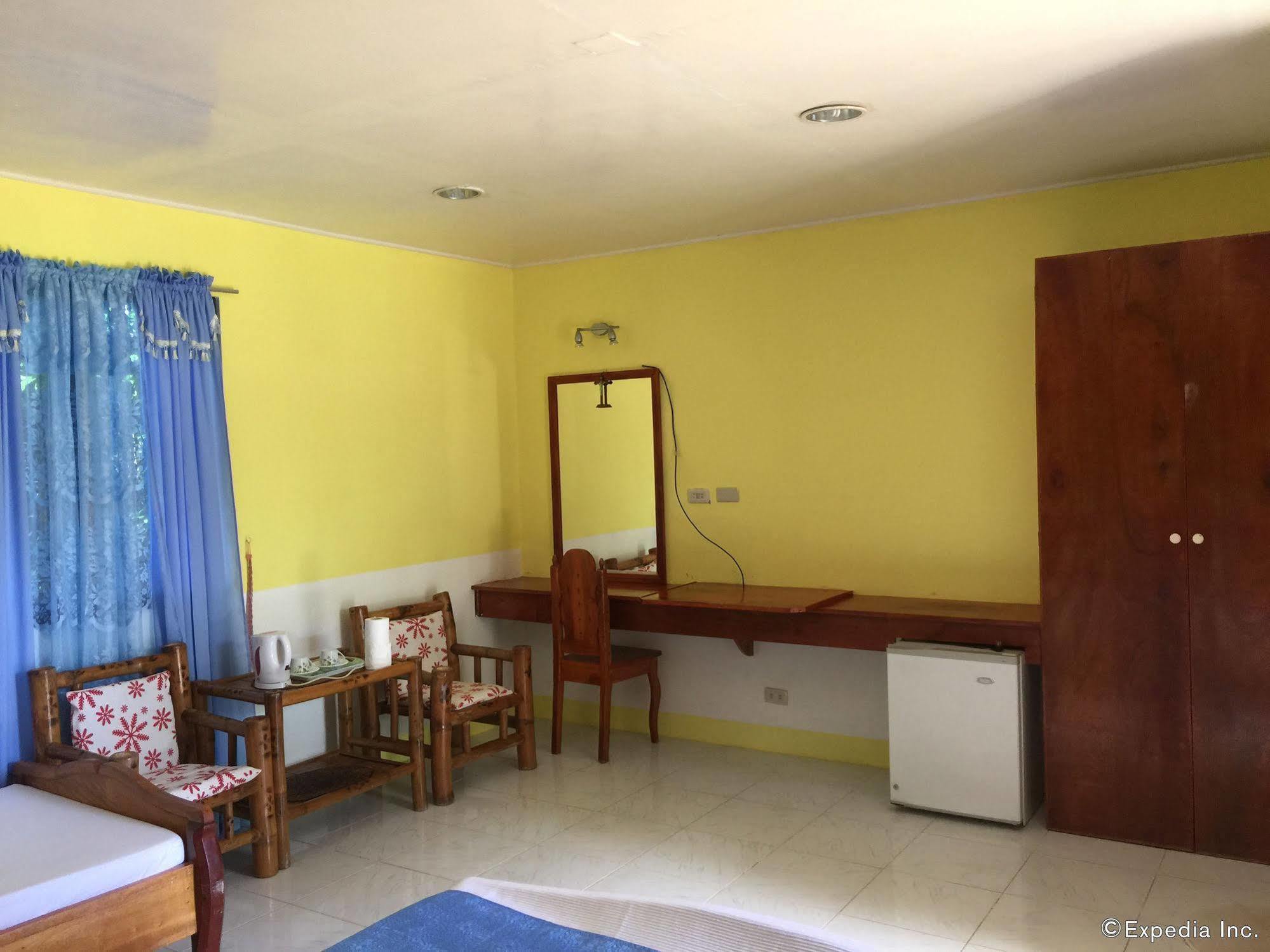 Reddoorz Premium @ Flower Beach Anda Анда Екстериор снимка