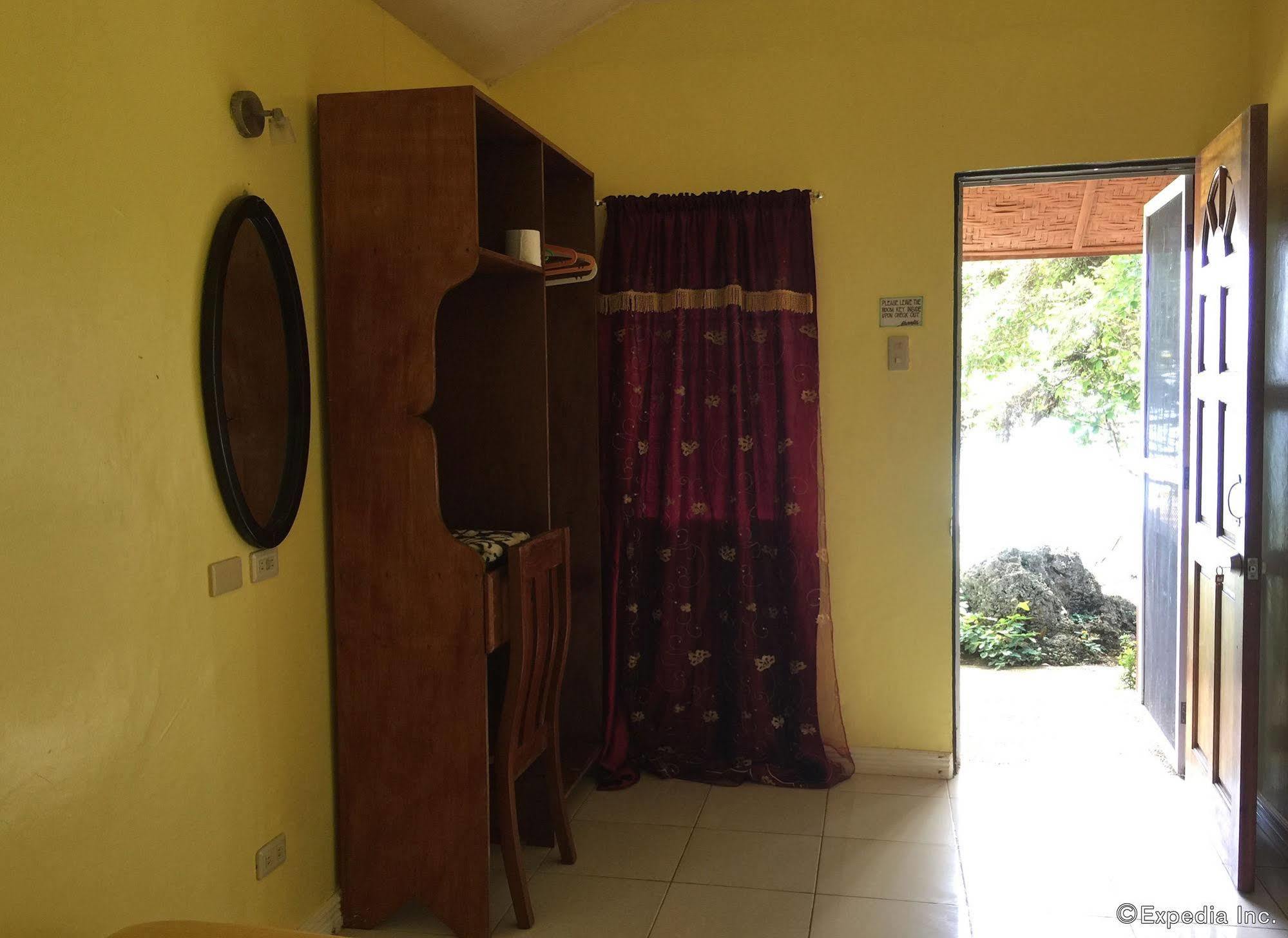Reddoorz Premium @ Flower Beach Anda Анда Екстериор снимка