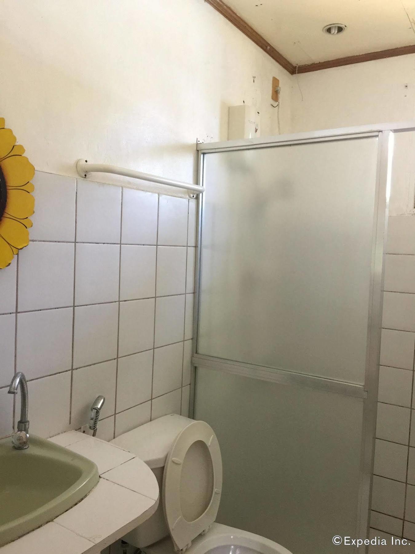 Reddoorz Premium @ Flower Beach Anda Анда Екстериор снимка